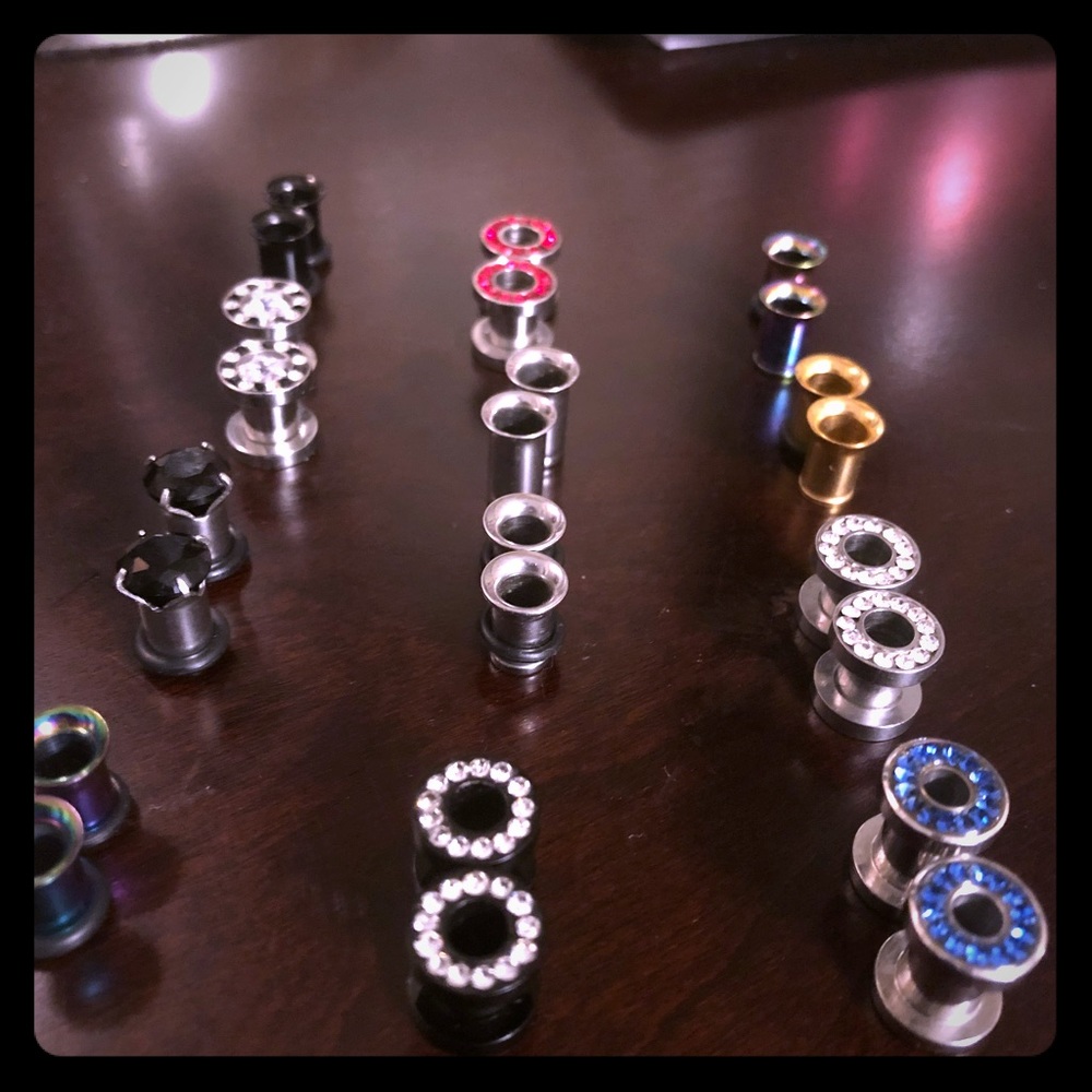 Ear Plugs, tunnels, and gauges